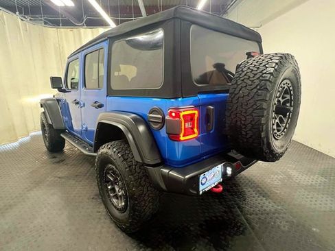 Used 2022 Jeep Wrangler Unlimited Rubicon w/ Xtreme Recon 35" Tire Package AWD/4WD image 8