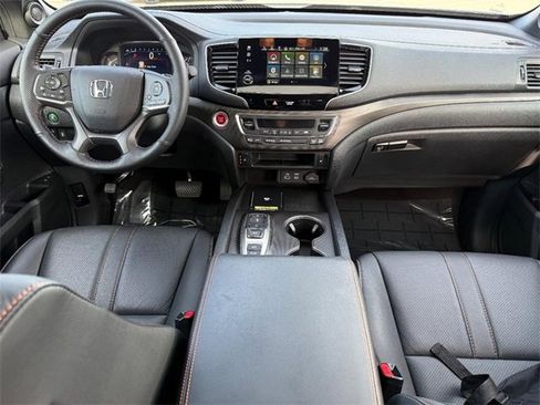 Used 2024 Honda Passport TrailSport image 11