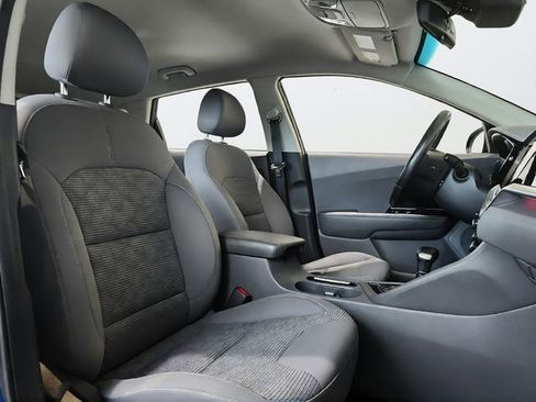 Used 2020 Kia Niro LXS FWD image 22