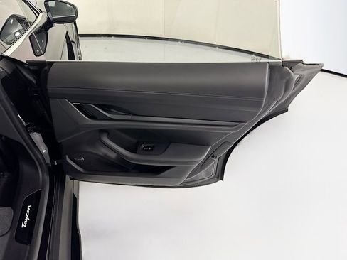 Used 2020 Porsche Taycan Turbo image 28