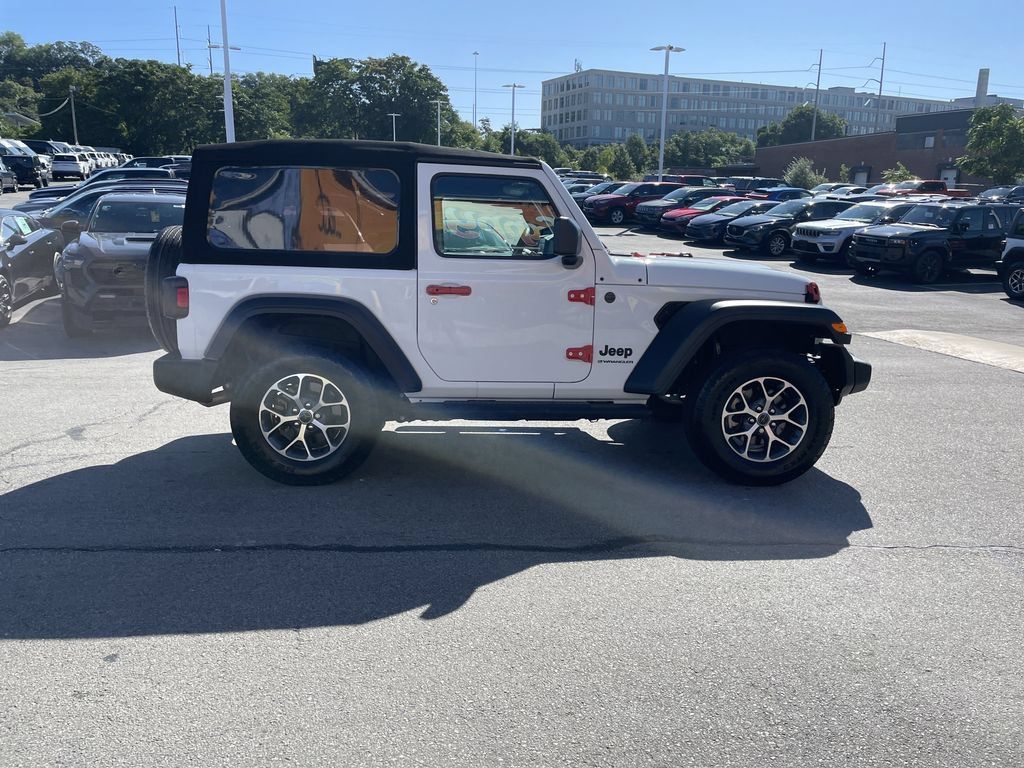 Used 2024 Jeep Wrangler Sport AWD/4WD image 7