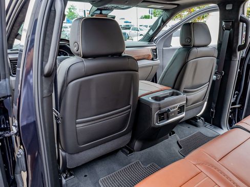 Used 2025 GMC Sierra 1500 Denali Ultimate image 34