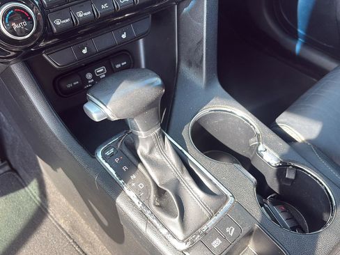 Used 2018 Kia Sportage EX image 16