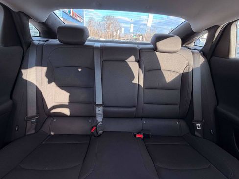 Used 2023 Chevrolet Malibu LT image 23