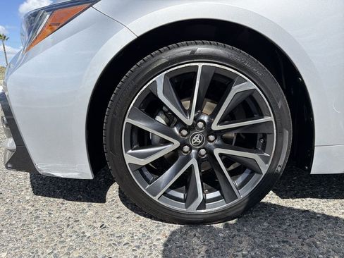Used 2020 Toyota Corolla SE FWD image 18