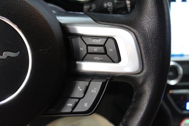 Used 2016 Ford Mustang Premium RWD image 15
