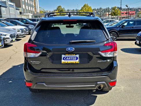 Used 2023 Subaru Forester Limited AWD/4WD image 4