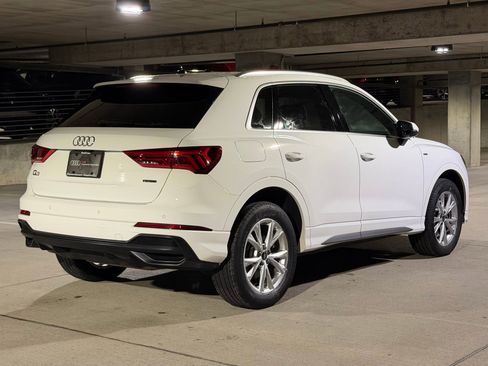 Used 2022 Audi Q3 2.0T Premium w/ Convenience Package image 9