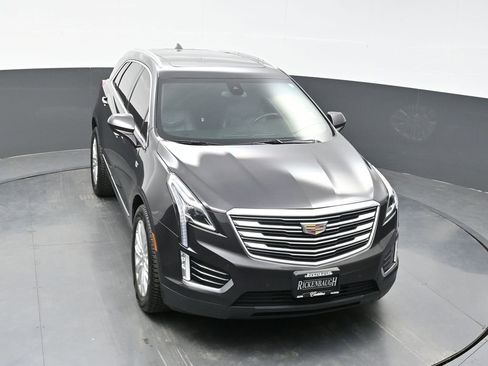 Used 2017 Cadillac XT5 Premium Luxury image 28