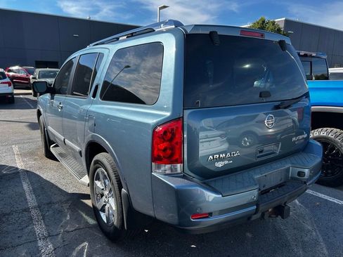 Used 2011 Nissan Armada Platinum w/ 2nd Row Captain Seat Pkg image 4
