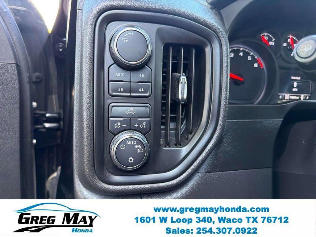 Used 2024 Chevrolet Silverado 1500 Custom Trail Boss w/ Turbomax Blackout Package AWD/4WD image 13