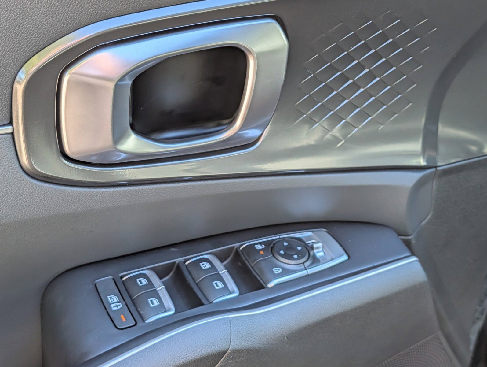 Used 2026 Kia Sorento S w/ S Panoramic Sunroof Package FWD image 35