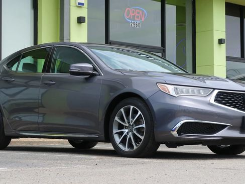 Used 2018 Acura TLX V6 w/ Technology Package FWD image 6