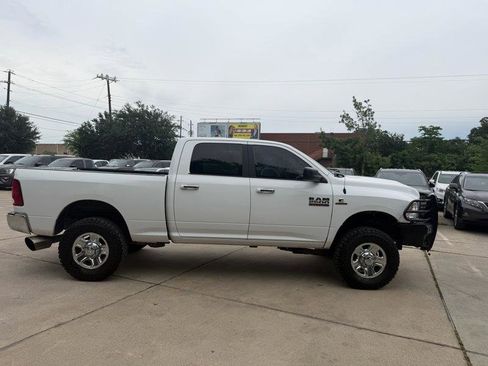 Used 2018 RAM 2500 SLT AWD/4WD image 4