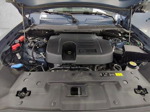 Used 2022 Land Rover Defender 110 X-Dynamic SE image 27