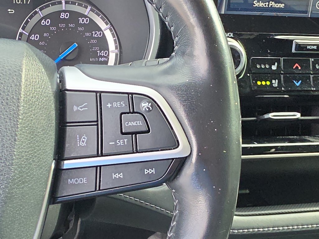 Used 2022 Toyota Highlander Limited AWD/4WD image 25