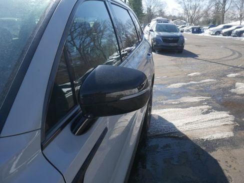 Used 2023 Kia Sorento SX image 11