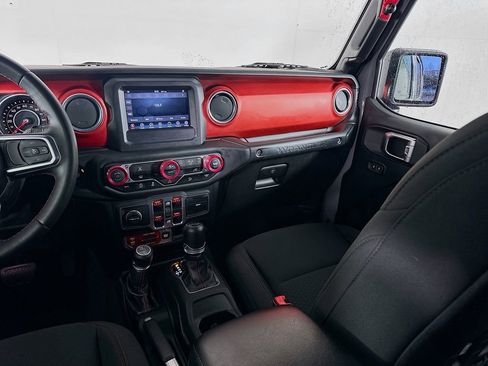 Used 2018 Jeep Wrangler Unlimited Rubicon w/ Dual Top Group image 22