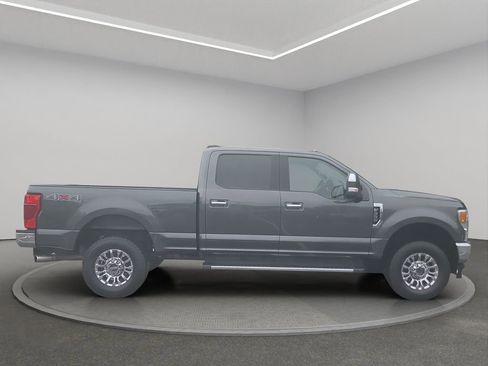 Used 2020 Ford F350 XLT w/ XLT Premium Package AWD/4WD image 7