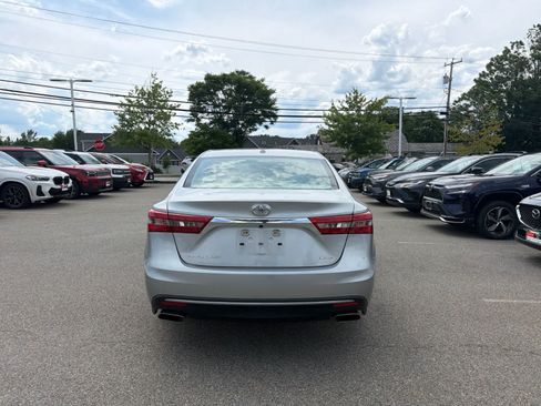 Used 2017 Toyota Avalon XLE Premium FWD image 5