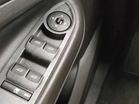 Used 2017 Ford Escape SE FWD image 27