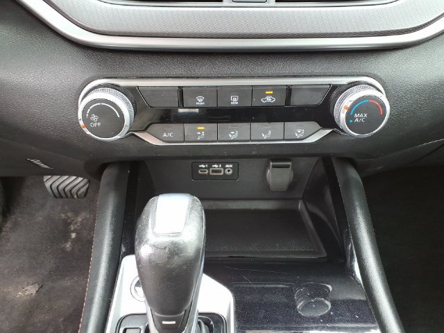 Used 2024 Nissan Altima 2.5 SR FWD image 24