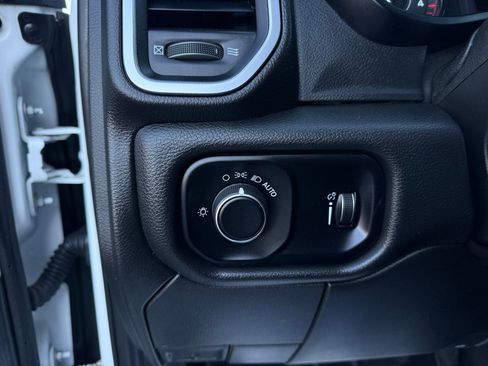 Used 2024 RAM 3500 SLT w/ Quick Order Package 2YG SLT image 42