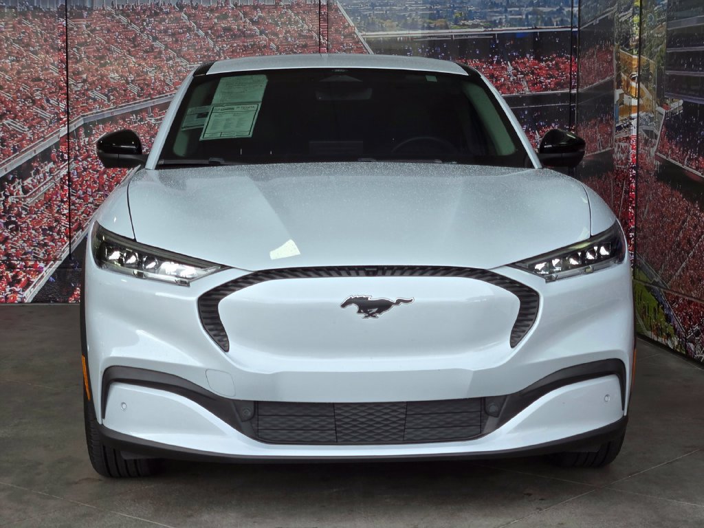 Used 2023 Ford Mustang Mach-E Select RWD image 3