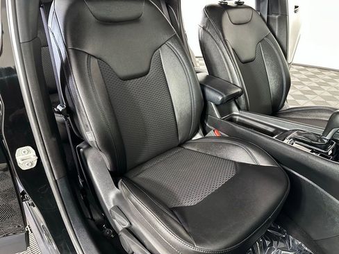 Used 2024 Jeep Compass Latitude image 26