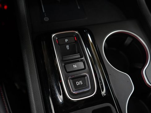 Used 2025 Honda Pilot Black Edition image 27