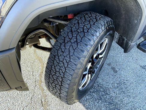 Used 2024 GMC Sierra 3500 Denali w/ Technology Package image 23