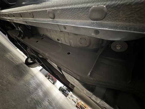 Used 2021 Chevrolet Silverado 1500 Custom image 38