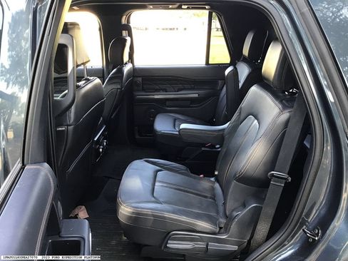 Used 2023 Ford Expedition Platinum RWD image 11