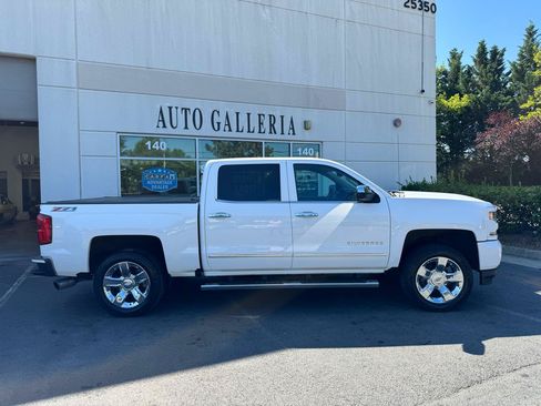 Used 2017 Chevrolet Silverado 1500 LTZ Z71 w/ LTZ Plus Package AWD/4WD image 3