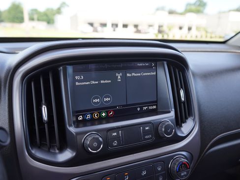 Used 2022 GMC Canyon AT4 w/ Trailering Package AWD/4WD image 14