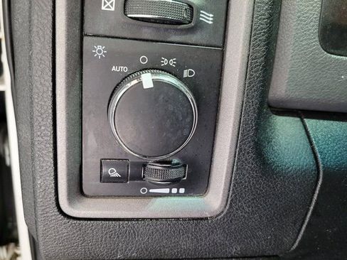 Used 2017 RAM 1500 ST w/ SXT Appearance Group image 30