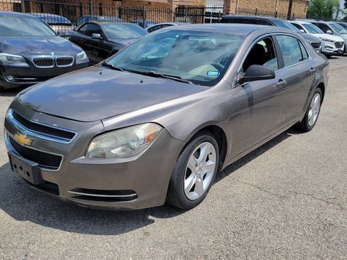 Used 2012 Chevrolet Malibu LS FWD image 1