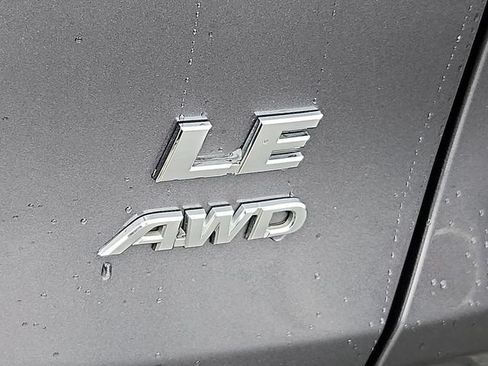Used 2024 Toyota RAV4 LE AWD/4WD image 30