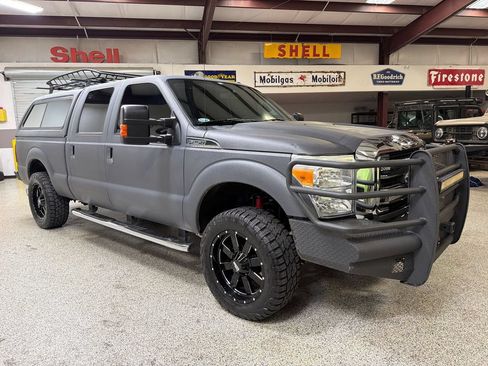 Used 2016 Ford F250 XLT w/ XLT Value Package AWD/4WD image 11