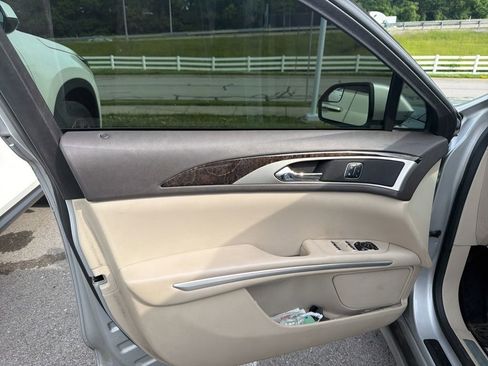 Used 2016 Lincoln MKZ w/ Equipment Group 200A Select FWD image 19
