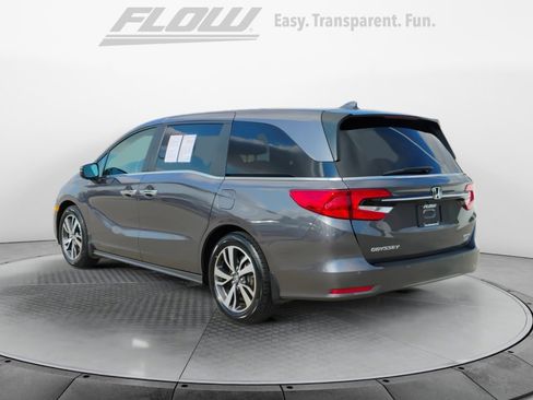 Certified 2024 Honda Odyssey Touring image 5