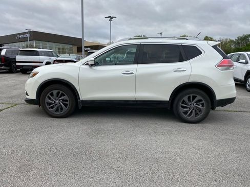 Used 2016 Nissan Rogue SL w/ SL Premium Package image 4