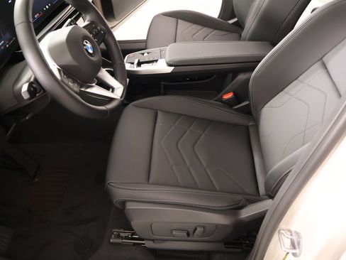 New 2026 BMW X1 xDrive28i w/ Technology Package AWD/4WD image 11