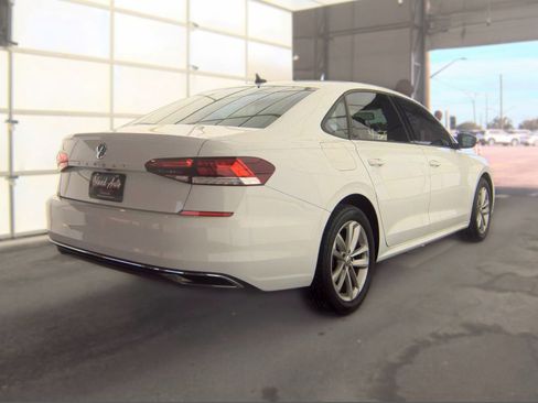 Used 2021 Volkswagen Passat 2.0T S FWD image 3