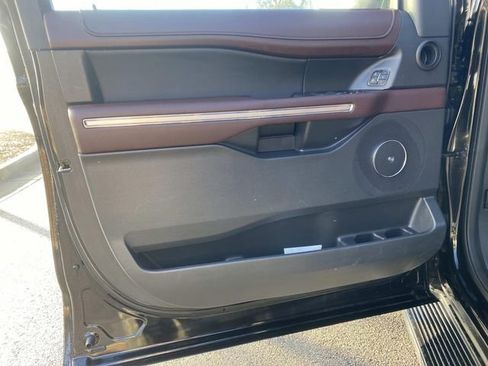 Used 2024 Ford Expedition Max Limited image 18
