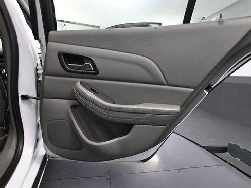 Used 2013 Chevrolet Malibu LS FWD image 35