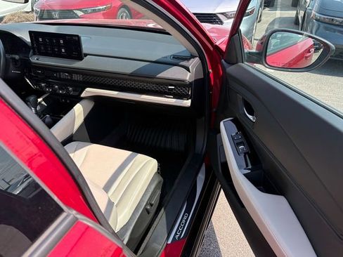 Certified 2023 Honda Accord Touring image 22