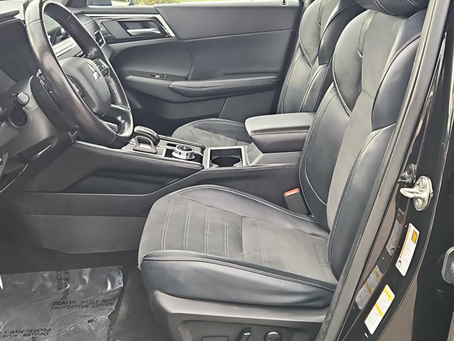 Used 2024 Mitsubishi Outlander SE FWD image 16