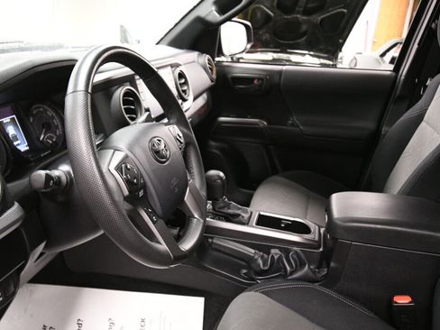 Certified 2023 Toyota Tacoma TRD Sport image 19