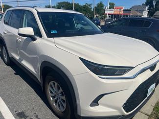 Used 2024 Toyota Grand Highlander AWD video 1